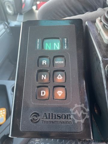 Truck mounted crane MERCEDES-BENZ TUROX 8x8 Eschlböck Biber 92 Holzhacker / 1.512h