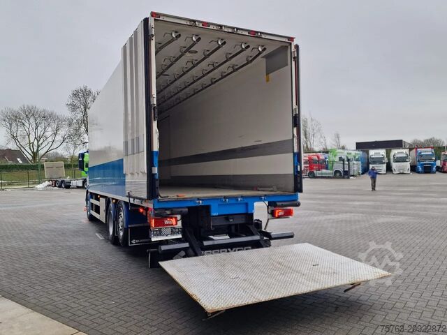 Refrigerated/frozen transport Scania P370 6x2*4 - Thermoking T-1000R Frigo - Bussbyg...