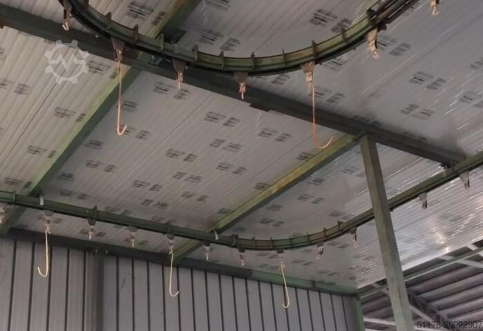 Painting chain of approximately 280 linear meters, complete with tracks, chain and towing motor.  