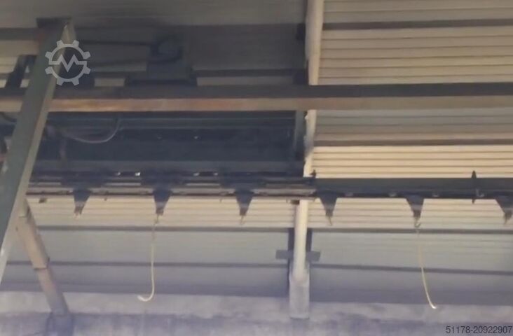 Painting chain of approximately 280 linear meters, complete with tracks, chain and towing motor.  