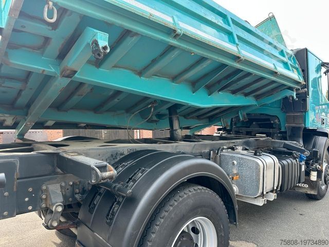 Kipper LKW IVECO 150E25 4x4 Kipper Kran Fassi Greifer Funk 3Sitze