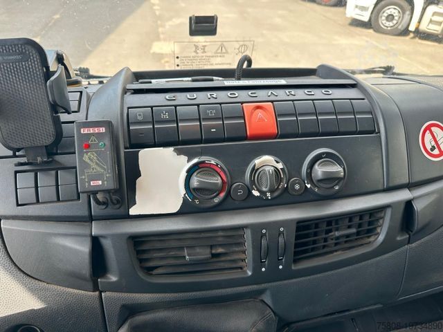 Kipper LKW IVECO 150E25 4x4 Kipper Kran Fassi Greifer Funk 3Sitze