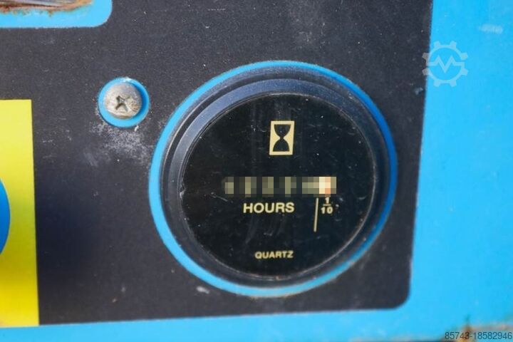 Scherenhebebühne Genie GS4390 Diesel, 4x4 Drive, 15m Working Height, 680k