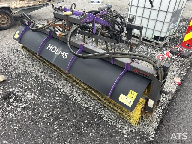 Construction equipment Holms SL-2.8 sweeper