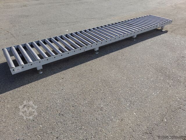 Powered roller conveyor 5200x920x300 mm, roller length L=900 mm  