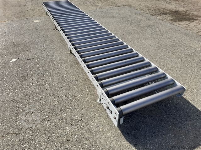Powered roller conveyor 5200x920x300 mm, roller length L=900 mm  