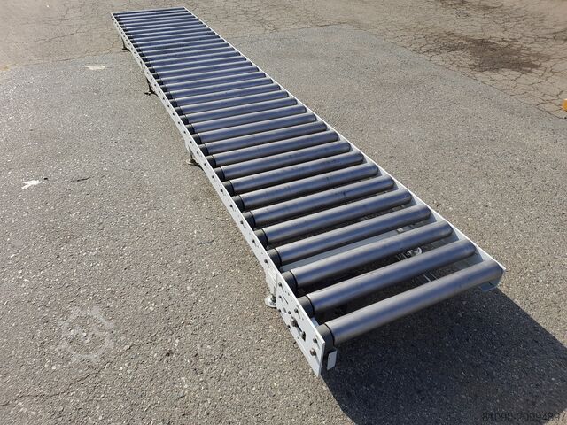 Powered roller conveyor 5200x920x300 mm, roller length L=900 mm  