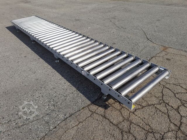 Powered roller conveyor 5200x920x300 mm, roller length L=900 mm  