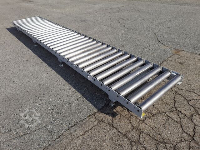 Powered roller conveyor 5200x920x300 mm, roller length L=900 mm  
