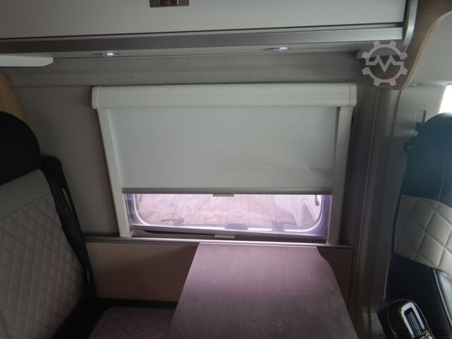 Caravan/camper Fiat Weinsberg Carabus 600 K | 4 posti letto | Completamente attrezzato