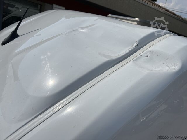 Caravan/camper Fiat Weinsberg Carabus 600 K | 4 posti letto | Completamente attrezzato