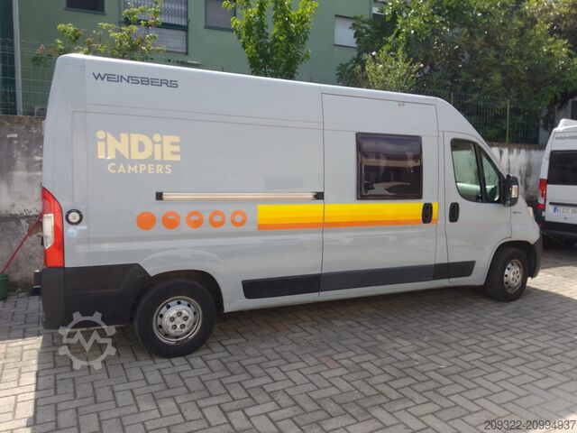 Caravan/camper Fiat Weinsberg Carabus 600 K | 4 posti letto | Completamente attrezzato