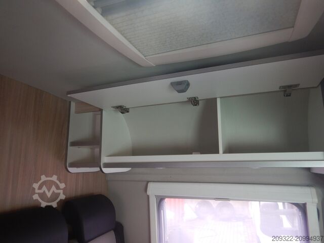 Caravan/camper Fiat Weinsberg Carabus 600 K | 4 posti letto | Completamente attrezzato