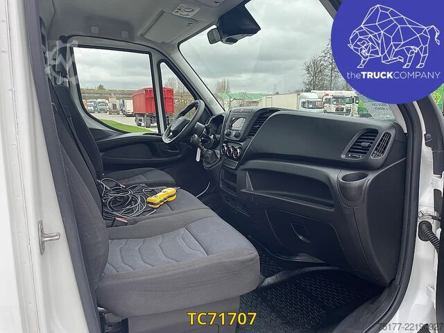 Iveco Daily 35S16 Car Transporter + Winch Iveco Daily 35S16 CAR TRANSPORT + WINCH