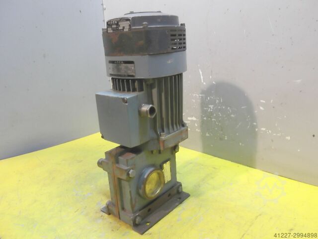 Getriebemotor 0,75 kW 61,3 U/min ASEA MTB80B4