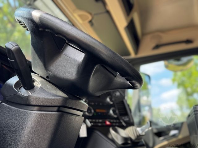 Beverage truck MERCEDES-BENZ ACTROS 2540 L/ 2 x LBW / LENKACHSE / KOMPLETTZUG