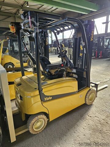 Electric 4-wheel forklift Yale ERP20VF LWB