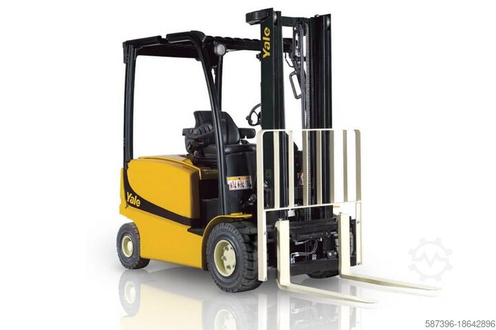 Electric 4-wheel forklift Yale ERP30VL