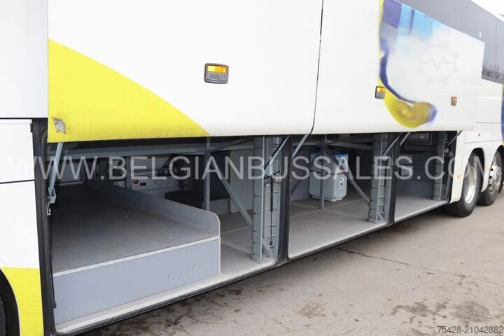 Motor coach Mercedes Tourismo 17RHD / Full options / Lift