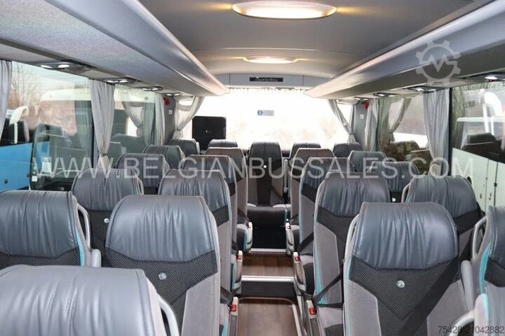 Motor coach Mercedes Tourismo 17RHD / Full options / Lift