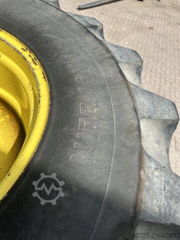 Rad mit Reifen SET banden 30.5 X LR32 - Nieuw