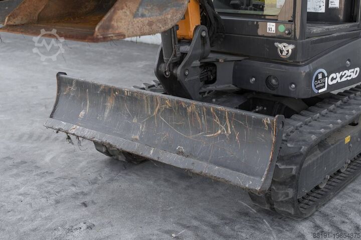 Mini excavator CASE CX 25 D