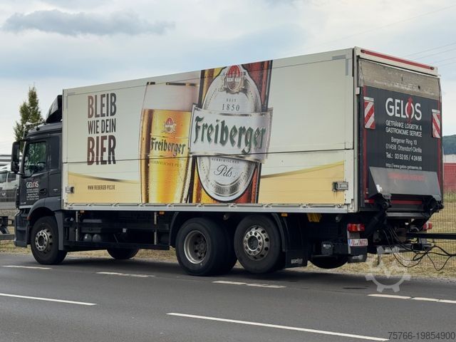 LKW mit Getränkeaufbau MERCEDES-BENZ ANTOS 2543 L / LBW /  AHK