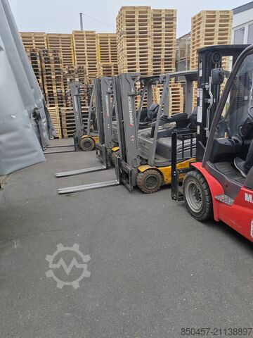 Elektrisch – 4 Räder Jungheinrich EFG320 no battery