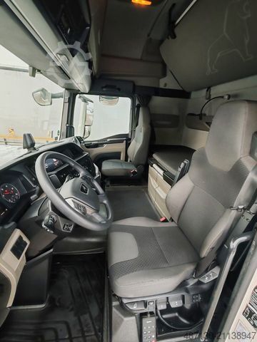 Volume tractor unit MAN TGX.18.510 LLS-U