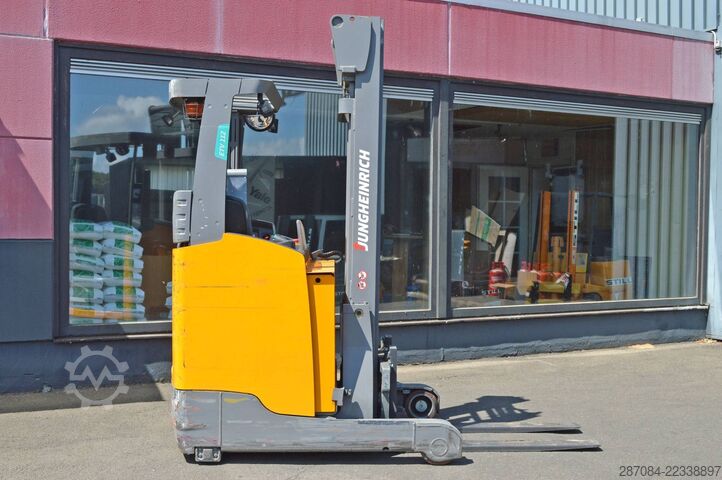 Schubmaststapler Jungheinrich ETV 112