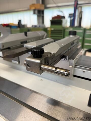 Manual shaft measuring station measuring machine Mahr Marshaft MAN 400