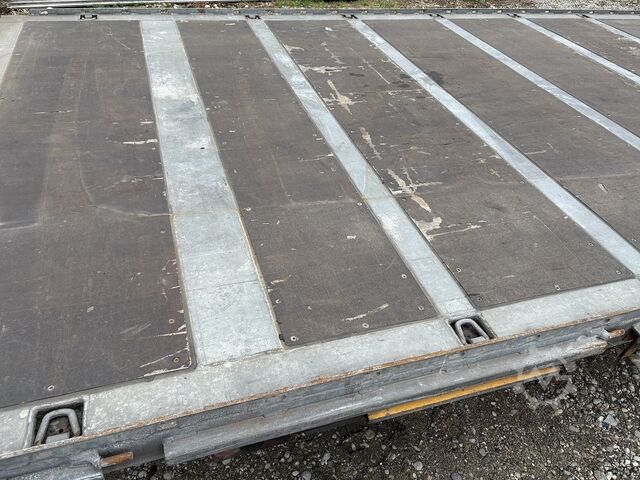 Wechselpritsche offen Wecon Verzinkte Plattform Zurringe+Lochleiste