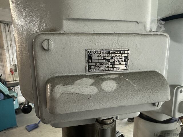 Ständerbohrmaschine Maschinenfabrik Ecker und Schmidt Standbohrmaschine mit 2 Bohrspindeln