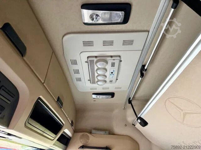 Fahrgestell mit Fahrerhaus Mercedes-Benz Actros 5/BigSpace/Retarder/Voll Luft/Eu6d