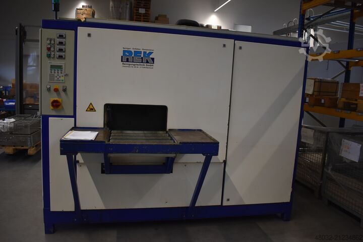 Reinigungs- und Entfettungsautomat REK Fluid Cleaner 1500/2