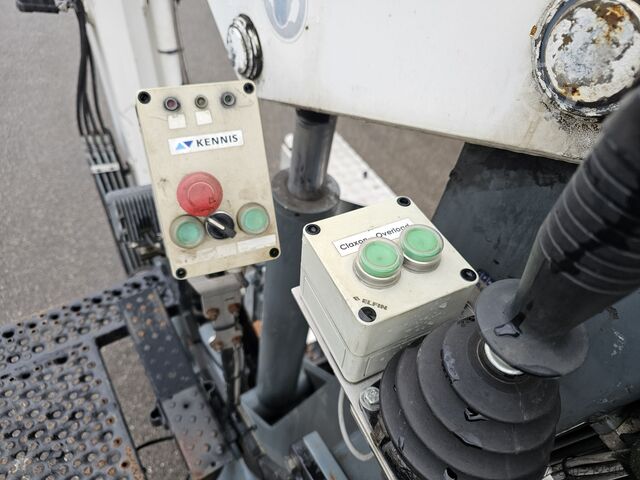 Kranwagen JKB KENNIS / 12R/62-2 Rollerkraan