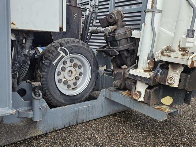 Kranwagen JKB KENNIS / 12R/62-2 Rollerkraan