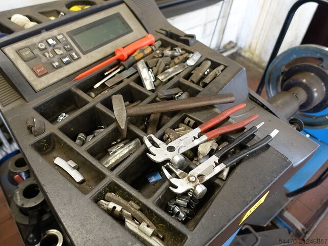 Reifenwuchtmaschine HOFMANN GEODYNA 1100 L