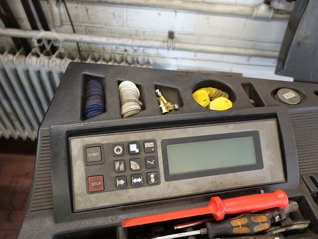 Reifenwuchtmaschine HOFMANN GEODYNA 1100 L