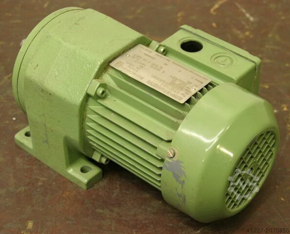 Getriebemotor 0,37 kW 283 U/min SEW-EURODRIVE R302DT63L2