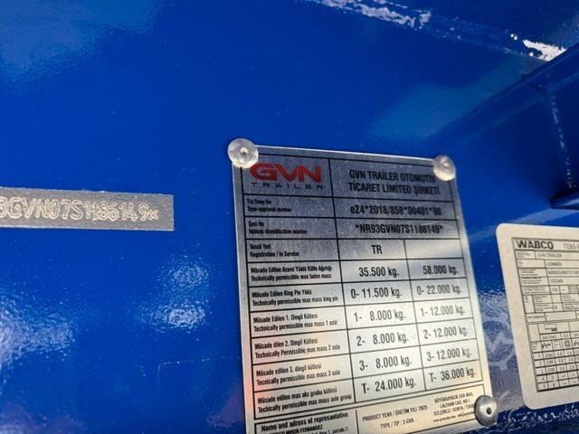 Low loader semitrailer  GVN TIEFLADER*AUZIEHBAR 6 M*LENKACHSE*PEN