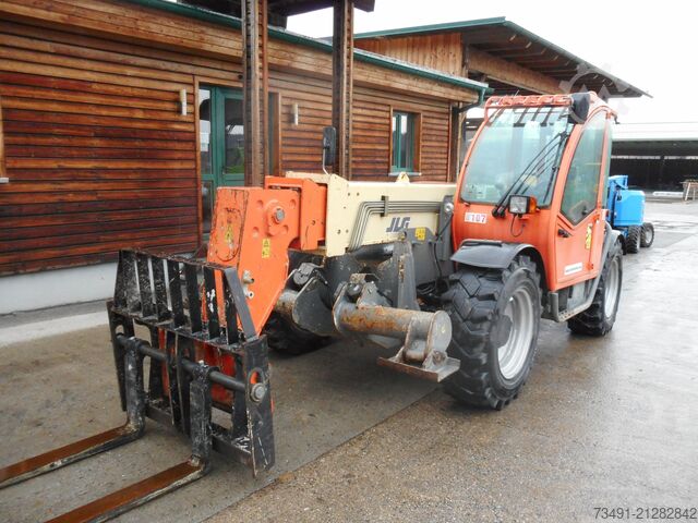 Telescopic loader JLG 3513 ( 3,5t 13m )
