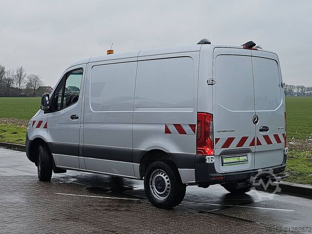 High-roof van MERCEDES-BENZ SPRINTER 317 L1H1 LED Trekhaak!