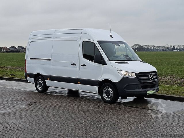 High-roof van MERCEDES-BENZ SPRINTER 315 L2H2 Mbux10 RWD