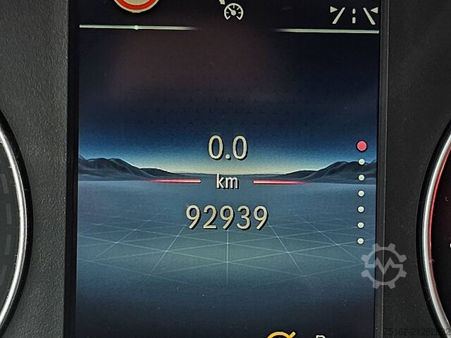 High-roof van MERCEDES-BENZ SPRINTER 315 L2H2 Mbux10 RWD