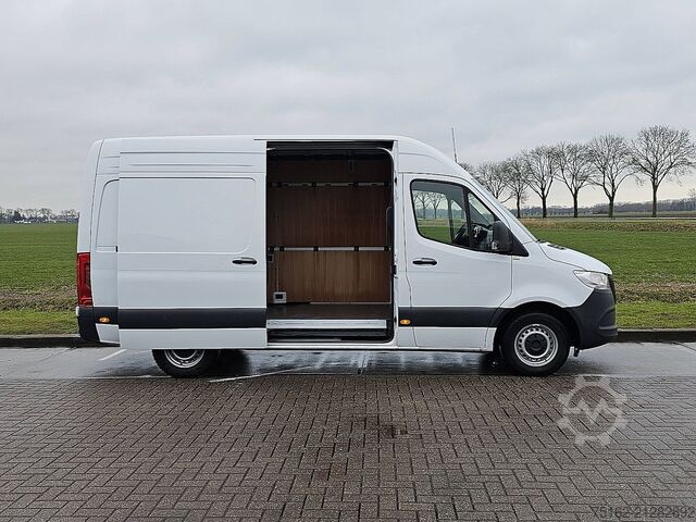 High-roof van MERCEDES-BENZ SPRINTER 315 L2H2 Mbux10 RWD