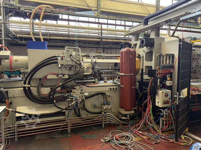 Injection molding machine Billion H4200/800 D2 GM