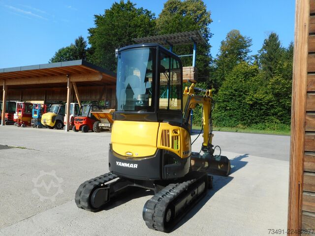 Mini excavator Yanmar Vio 25-3