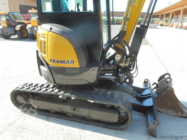 Mini excavator Yanmar Vio 25-3