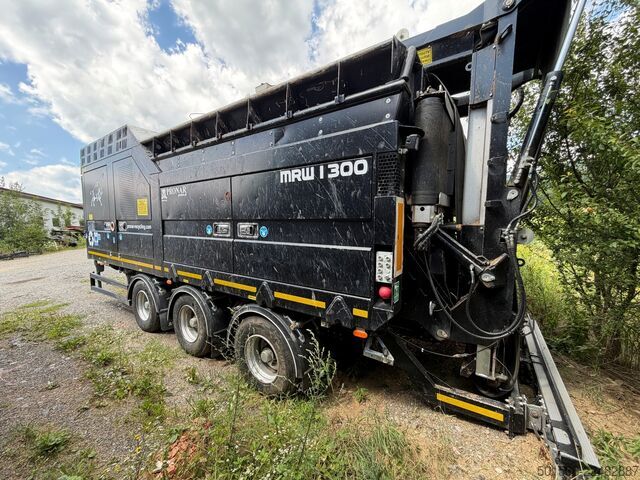 Single-shaft pre-shredder PRONAR MRW 1.300